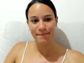 Camsoda Nude Webcam of kelayabrunette
