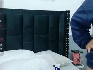 Camsoda Free Live Porn of kinkyhousewifee