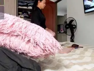 Camsoda Sex Cam of queen-antonella-oficial