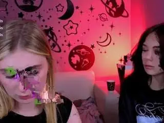 Camsoda Adult Webcam of playful-sophie
