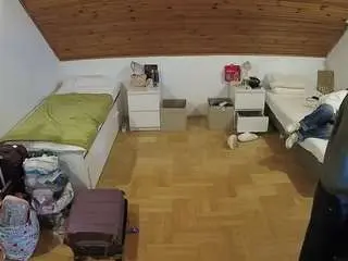 Camsoda Live Porn of voyeurcam-julmodels-greybed-3