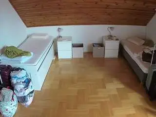 Camsoda Nude Webcam of voyeurcam-julmodels-greybed-3