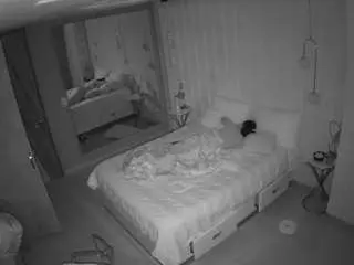 Camsoda Free Live Porn of voyeurcam-casa-salsa-bedroom-2