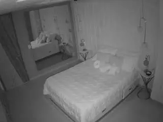 Camsoda Sex Chat of voyeurcam-casa-salsa-bedroom-2
