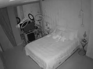 Camsoda Private Sex Chat of voyeurcam-casa-salsa-bedroom-2