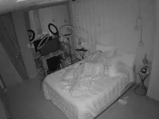 Camsoda Adult Webcams of voyeurcam-casa-salsa-bedroom-2