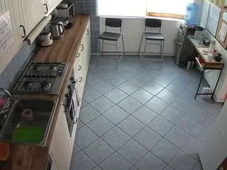 Camsoda Live Sex Cam of voyeurcam-julmodels-kitchen-2