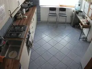 Camsoda Adult Webcam of voyeurcam-julmodels-kitchen-2