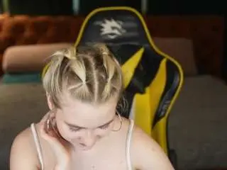 Camsoda Free Porn Cam of avakiss