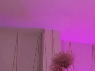 Camsoda Watch Live Sex Cams of corinnerusso