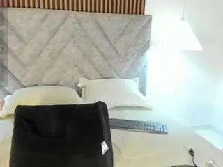 Camsoda Adult Webcam of bigbooty-mommy
