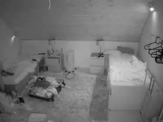Camsoda Live Porn of voyeurcam-julmodels-whitebed-3