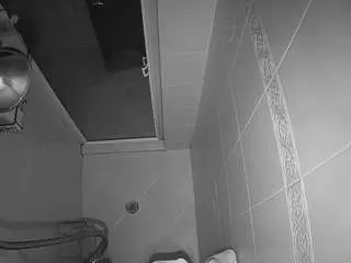 Camsoda Adult Video Chat of voyeurcam-baileybase-shower