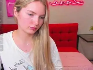 Camsoda Adult Webcam of evelineamore