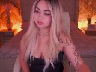 Camsoda Watch Live Sex Cams of susiegirll