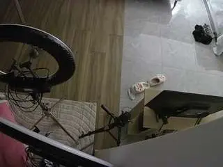 Camsoda Free Porn Cam of voyeurcam-casa-salsa-bathroom-3
