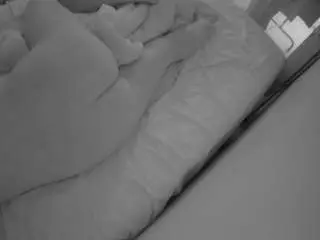 Camsoda Live Sex of voyeurcam-julmodels-whitebed-4