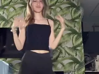 Camsoda Nude Webcam of narcisabeazer