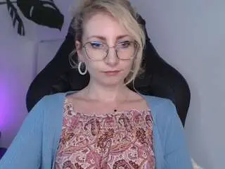 Camsoda Free Porn Cam of cinderellamoon