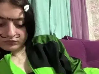 Camsoda Free Porn Cam of yvonneberkovitz