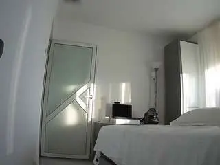 Camsoda Free Porn Cam of voyeurcam-charmhellen-kitchen