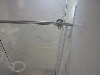 Camsoda Nude Webcam of voyeurcam-casa-salsa-bathroom-9