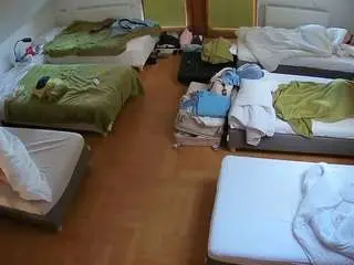 Camsoda Live Sex Cam of voyeurcam-julmodels-bed-6