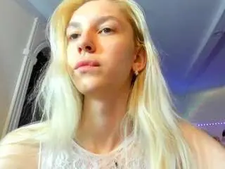 Camsoda Free Porn Cam of lunawhitex