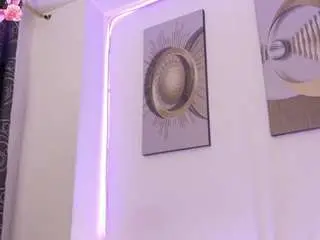 Camsoda Nude Webcam of natashaa-black