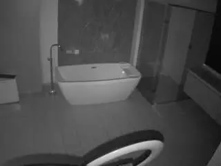 Camsoda Free Porn Cam of voyeurcam-casa-salsa-bathroom-4