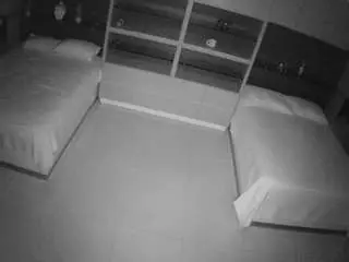 Camsoda Free Porn Cam of voyeurcam-casa-salsa-versus-room