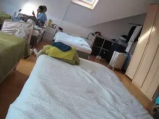 Camsoda Adult Webcam of voyeurcam-julmodels-bed-1