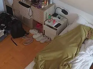 Camsoda Adult Webcam of voyeurcam-julmodels-bed-7