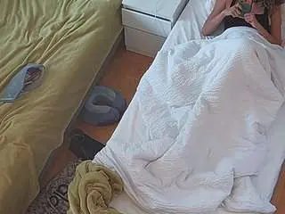 Camsoda Free Porn Cam of voyeurcam-julmodels-bed-7