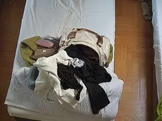 Camsoda Sex Cam of voyeurcam-julmodels-bed-7