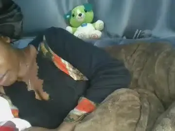 Chaturbate Watch Live Sex Cams of cilia_petite