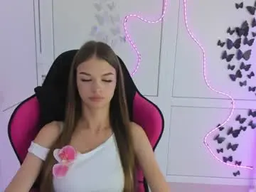 Chaturbate Live Sex Cam of brooklunglow_