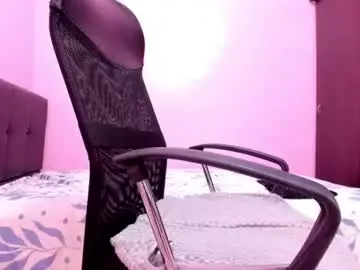 Chaturbate Adult Video Chat of catalina_mommy_squirt