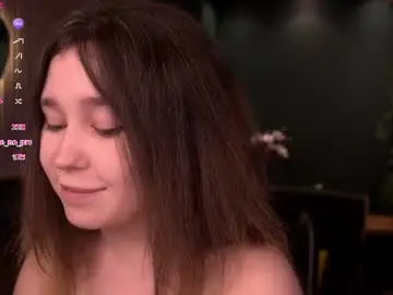 Chaturbate Live Sex Cam of lina_glow711915