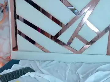 Chaturbate Live Sex Cam of karina_analdeep