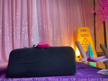 Chaturbate Best live sex cam show of luna_luuvz