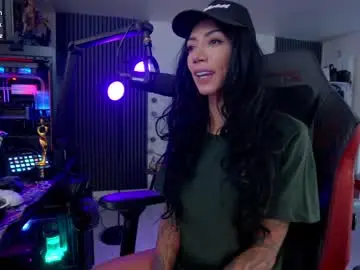 Chaturbate Adult Webcam of evelyne92