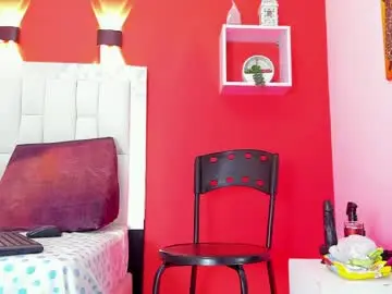 Chaturbate Live Sex of kendal_hot69_