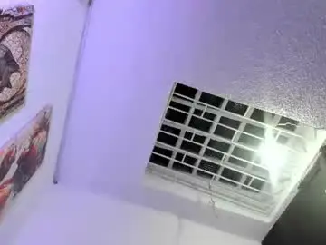 Chaturbate Nude Webcam of naniis_wish