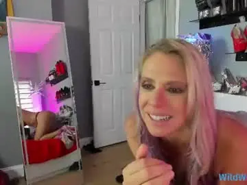 Chaturbate Free Porn Cam of wildwifebarbie