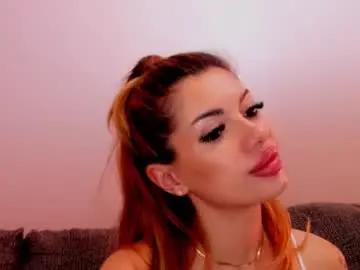 Chaturbate Live Sex Cam of elsagloww