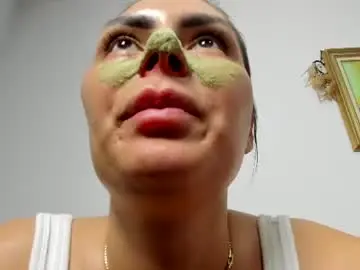 Chaturbate Watch Live Sex Cams of sassytiff