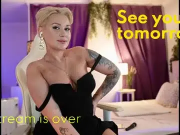 Chaturbate Best live sex cam show of divine_kim