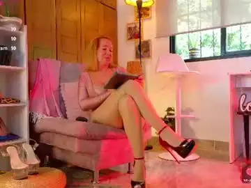 Chaturbate Private Sex Chat of mrs_edha_