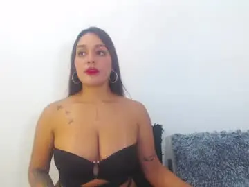 Chaturbate Live Sex Cam of renatabrownn28